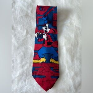 Disney Tie Rack 100% Silk GOOFY
Men's Tie Made in Italy